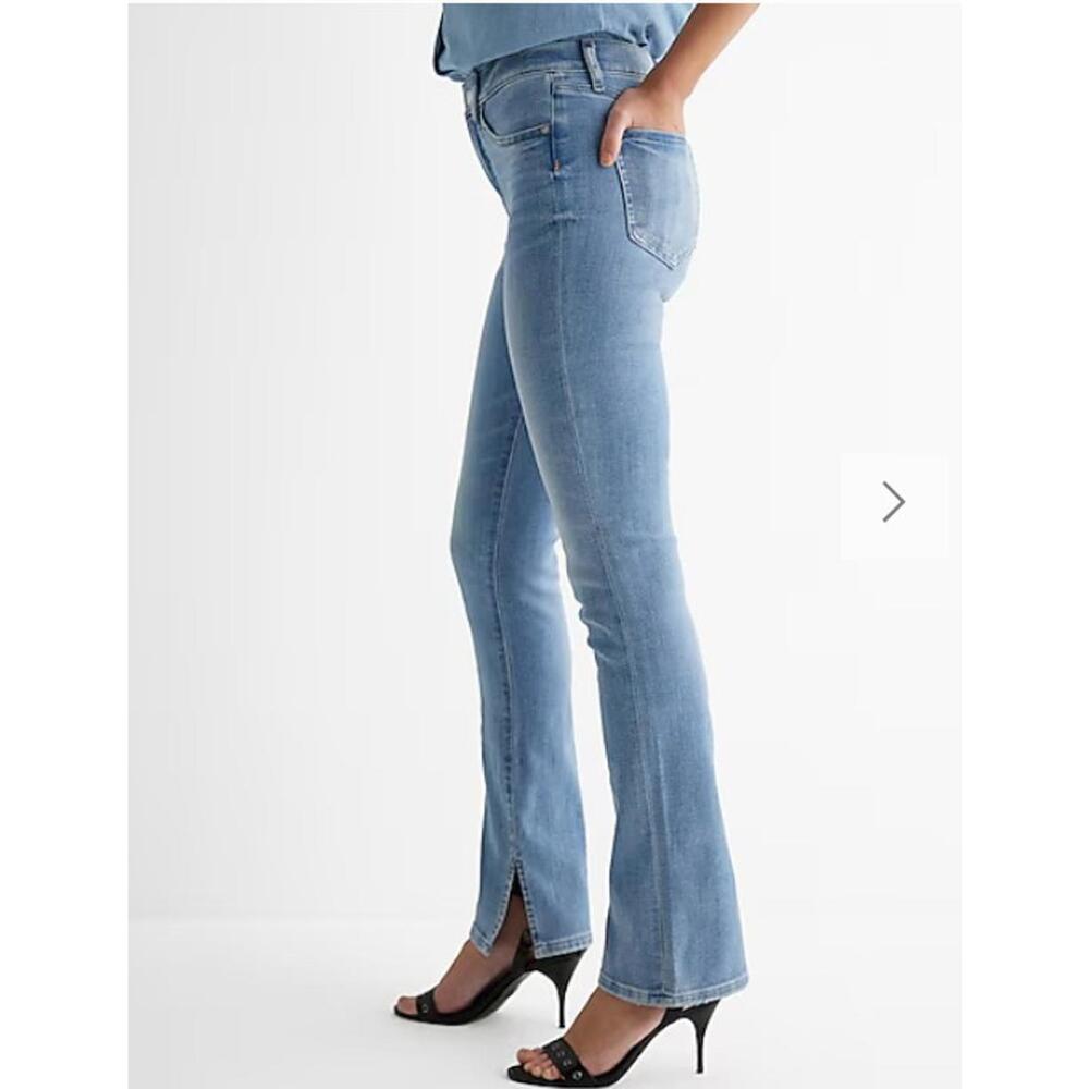 NWT EXPRESS Mid Rise Light Wash Skyscraper Jeans Ankle Vent Size 6R